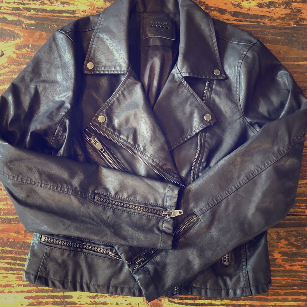 Women’s Blank NYC faux leather jacket- Large